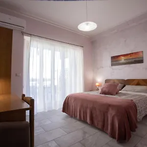 zkontrolujte dostupnost